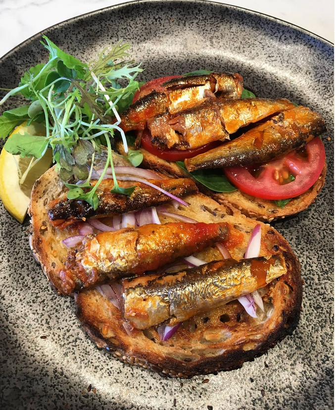 Sardinillas (Petingas) en Tomate